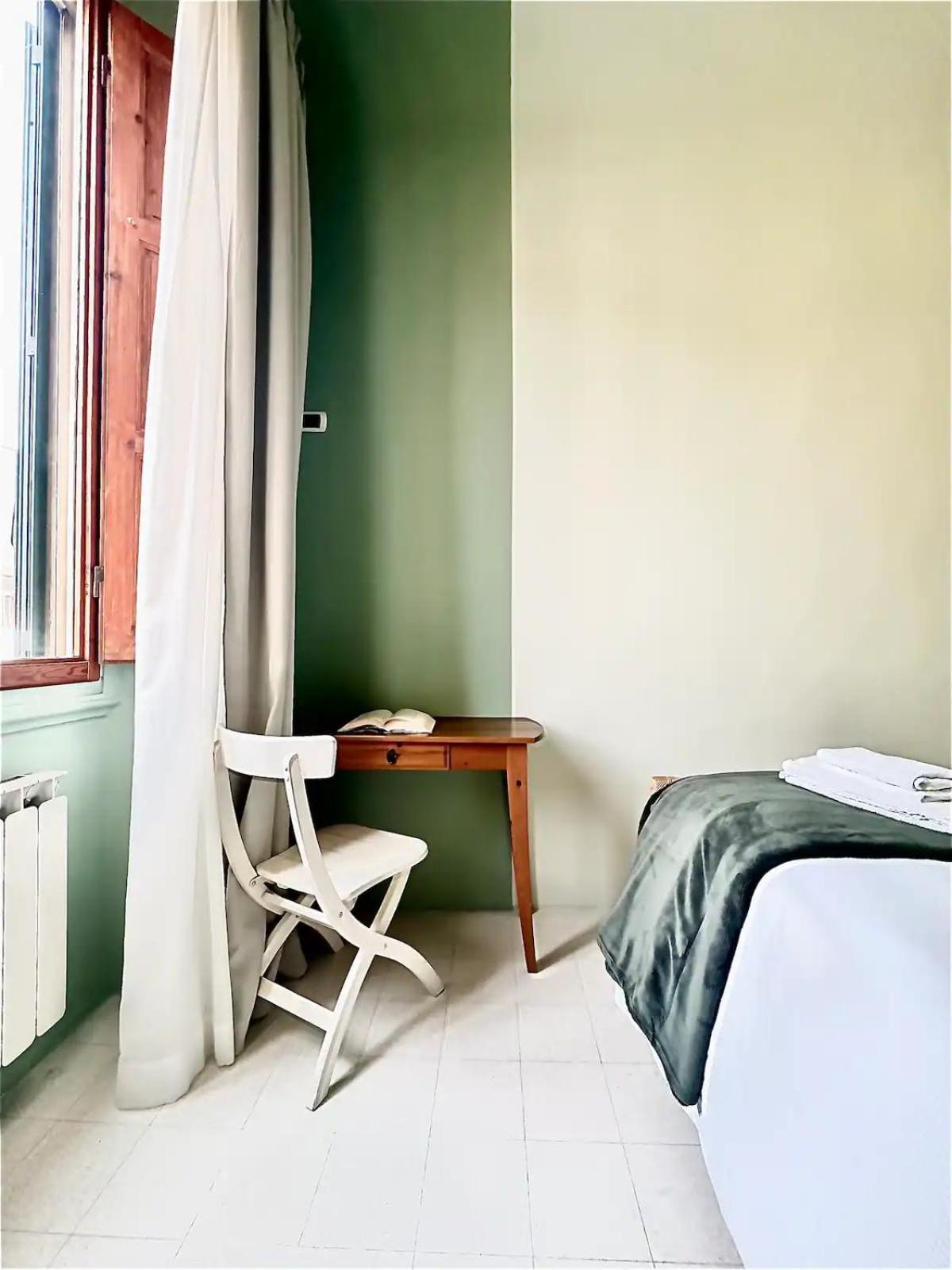 Raffaelli Rooms Travel Florence Close San Frediano Екстер'єр фото
